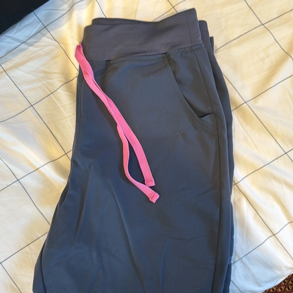 Figs - High Waisted Zamora Jogger Scrub Pant - Space grey - Large - Picture 2 of 2